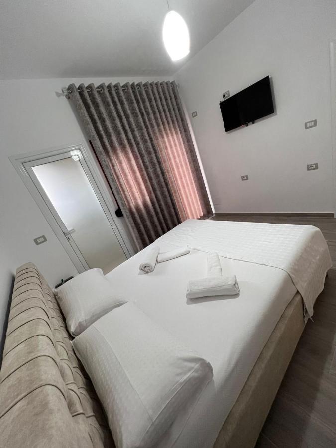 Fiori Rooms فلورا المظهر الخارجي الصورة